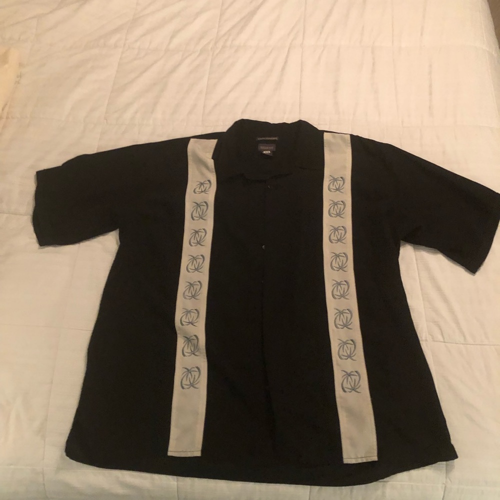 4xlt Menswear black and gold shirt